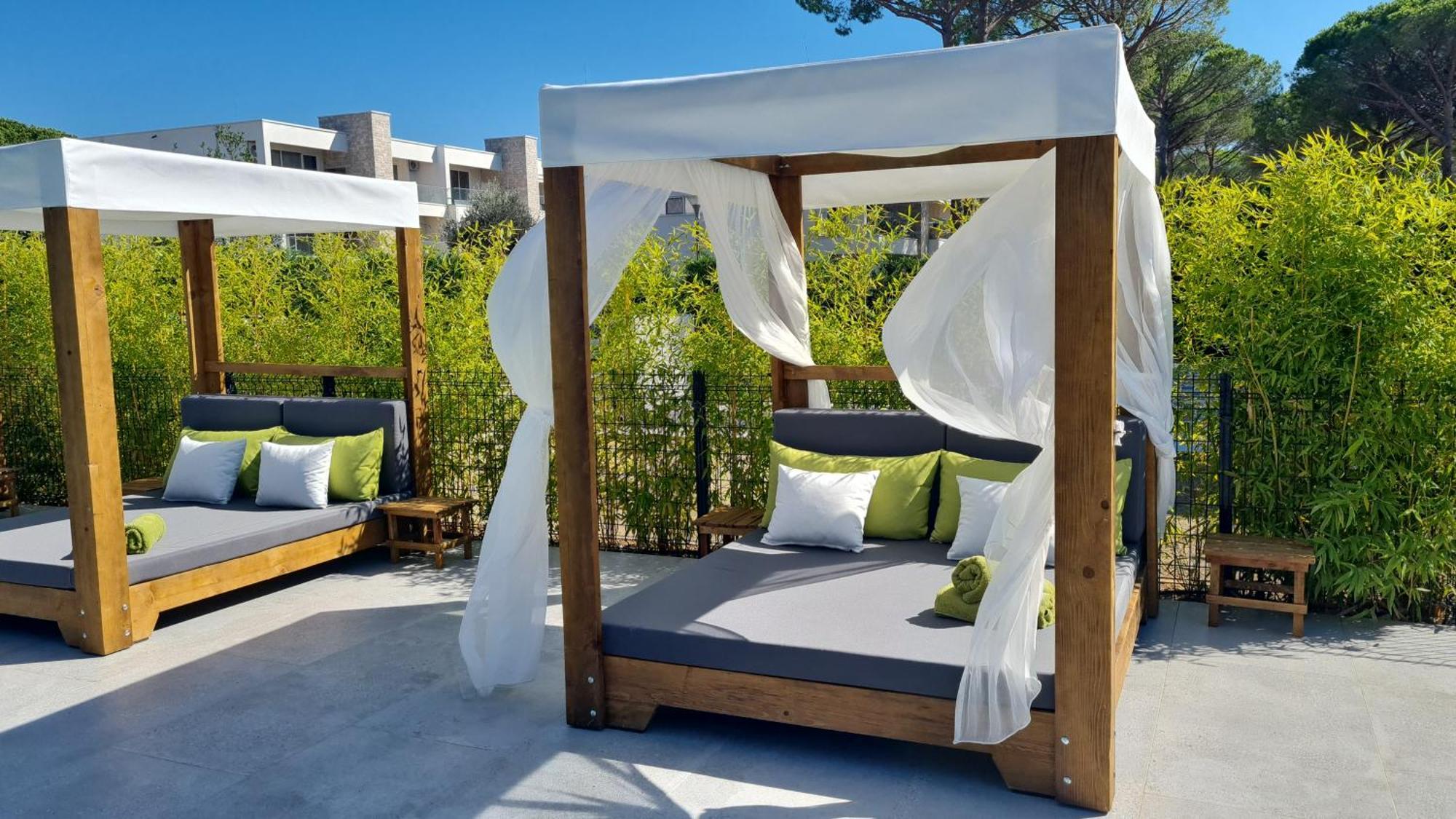 Rosemarine Villas Durrës Esterno foto