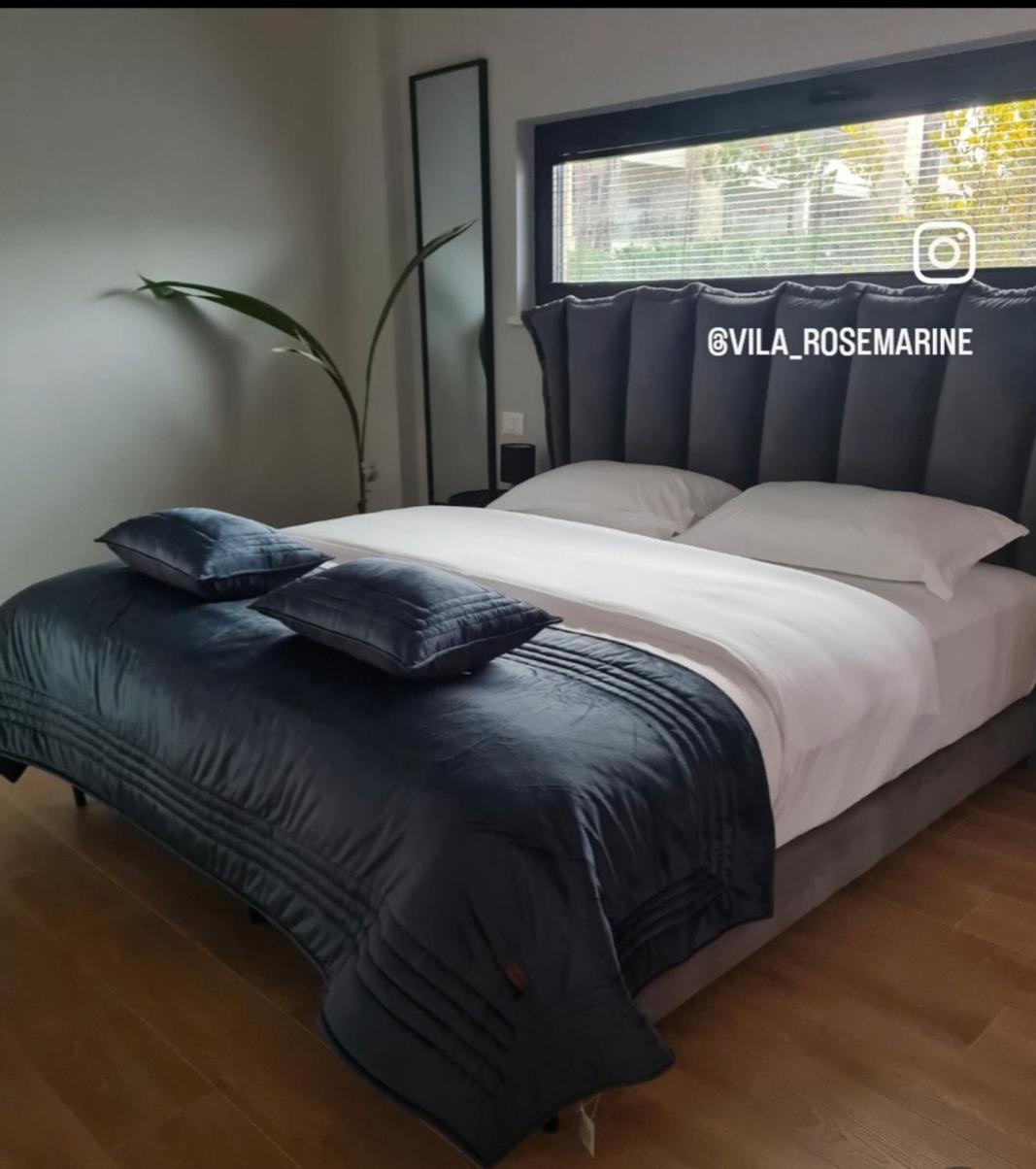 Rosemarine Villas Durrës Esterno foto