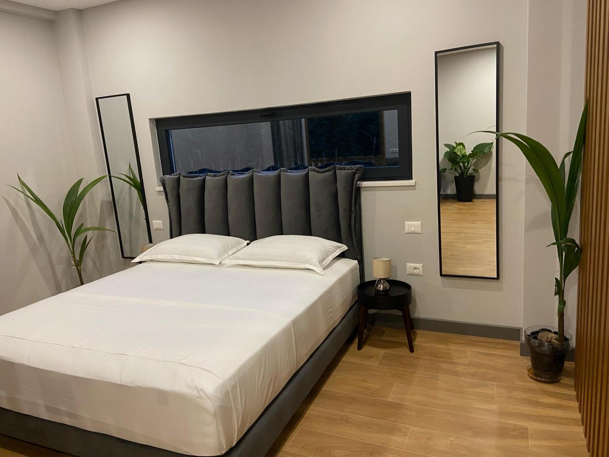 Rosemarine Villas Durrës Esterno foto